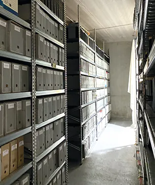Archives départementales des Alpes de Haute Provence - Rayonnages pleins
