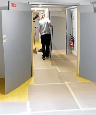 Archives départementales des Alpes de Haute Provence - Protection des murs, sols et accès